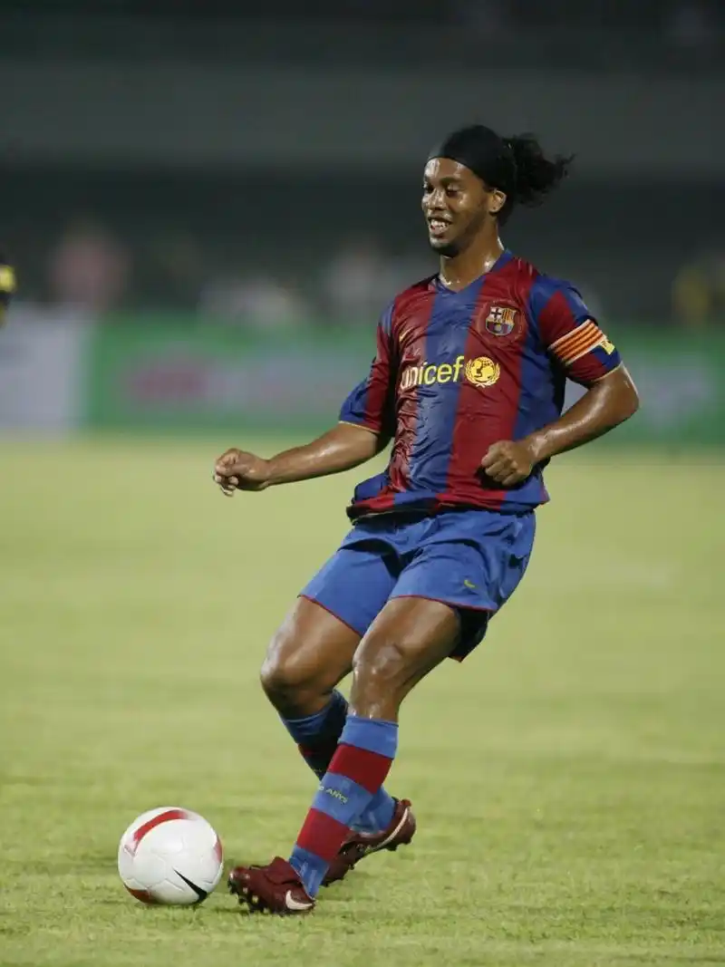 球衣采用了 球衣采用了